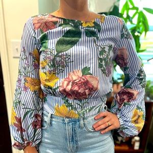 H&M super cute crop long sleeve floral shirt
